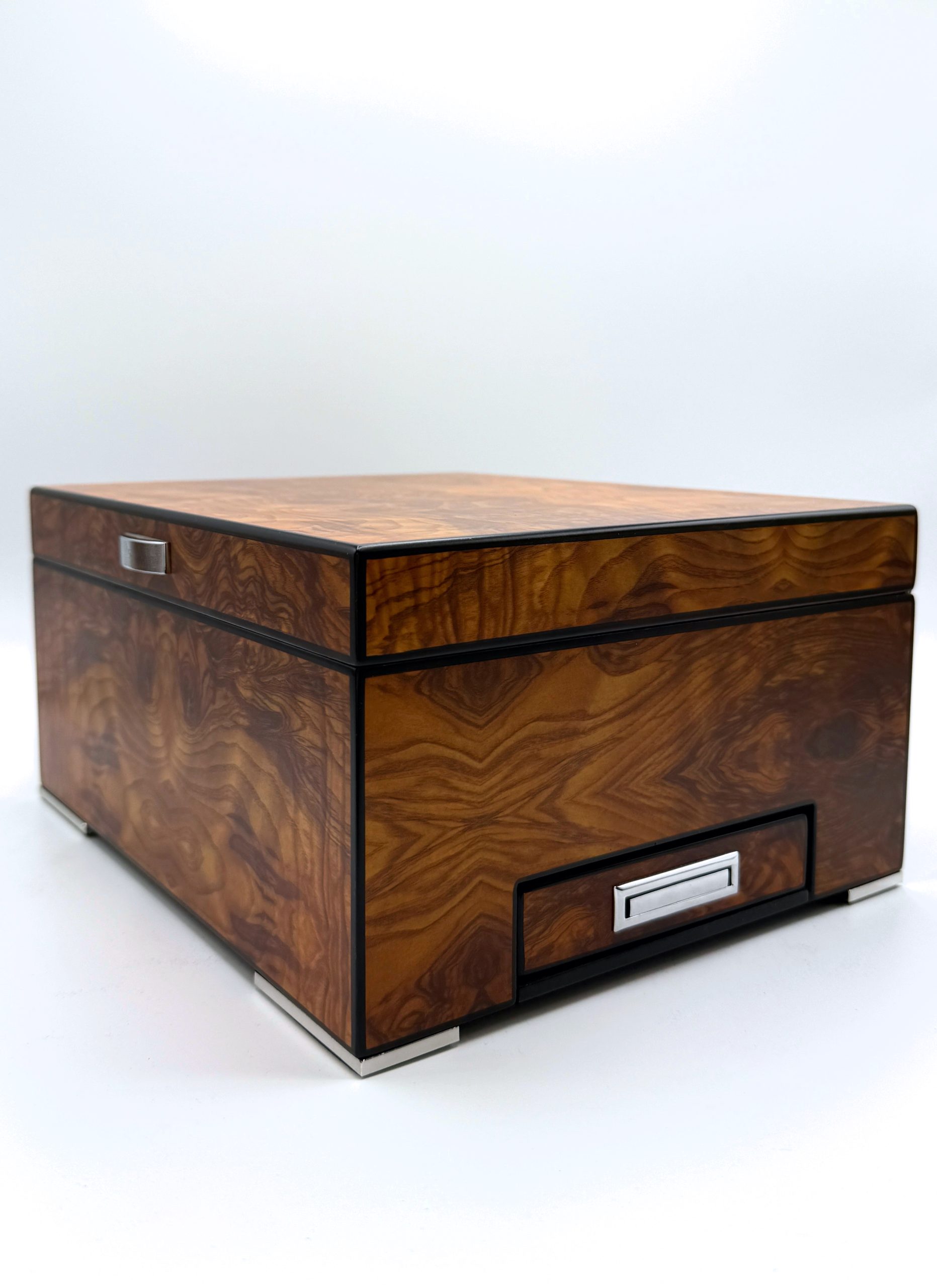 Humidor Lubinski olmo con posacenere incorporato