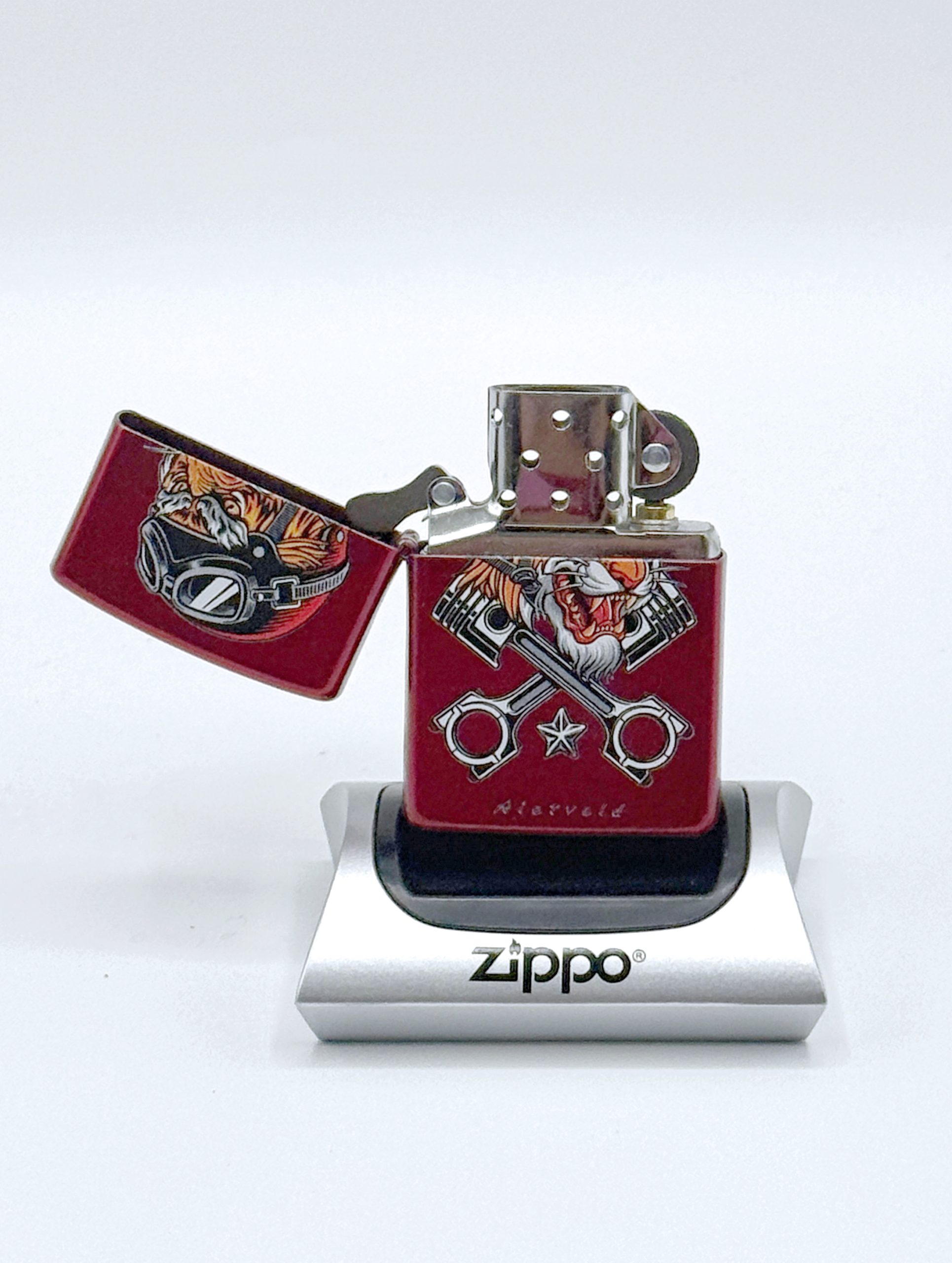 Zippo Tiger Design by Rick Rietveld